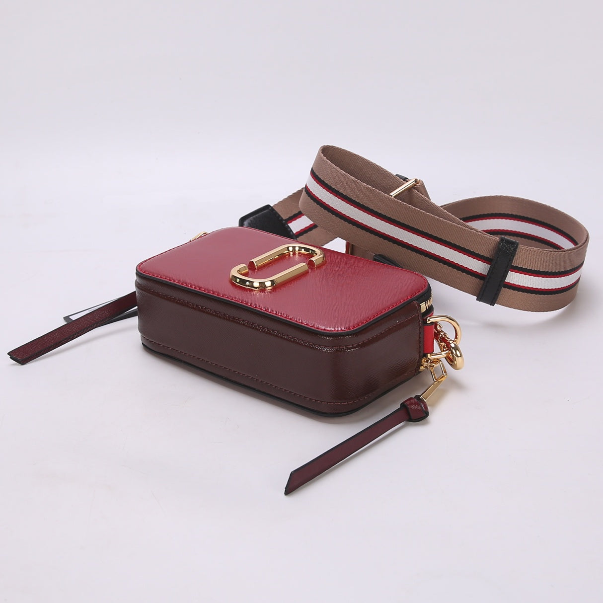 snapshot no118 maroon red wine