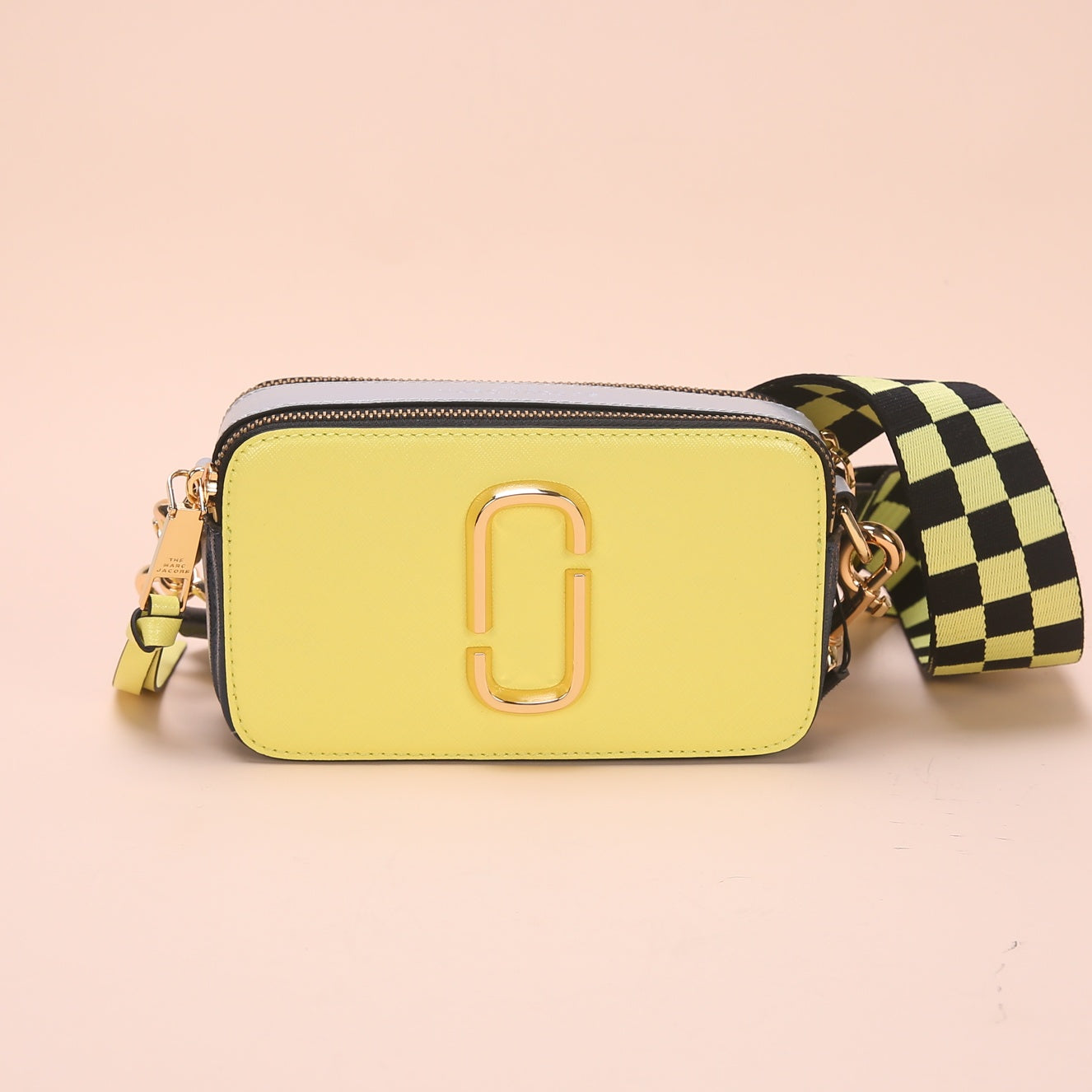 snapshot no122 yellow