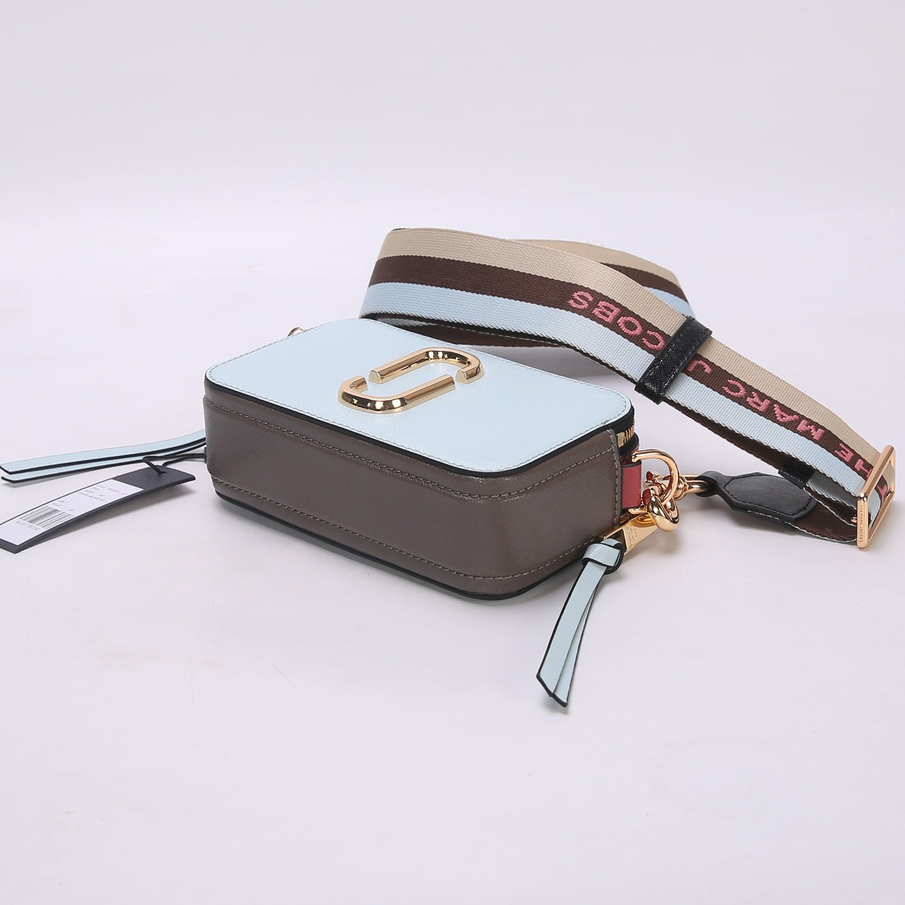 snapshot no124 light blue brown grey