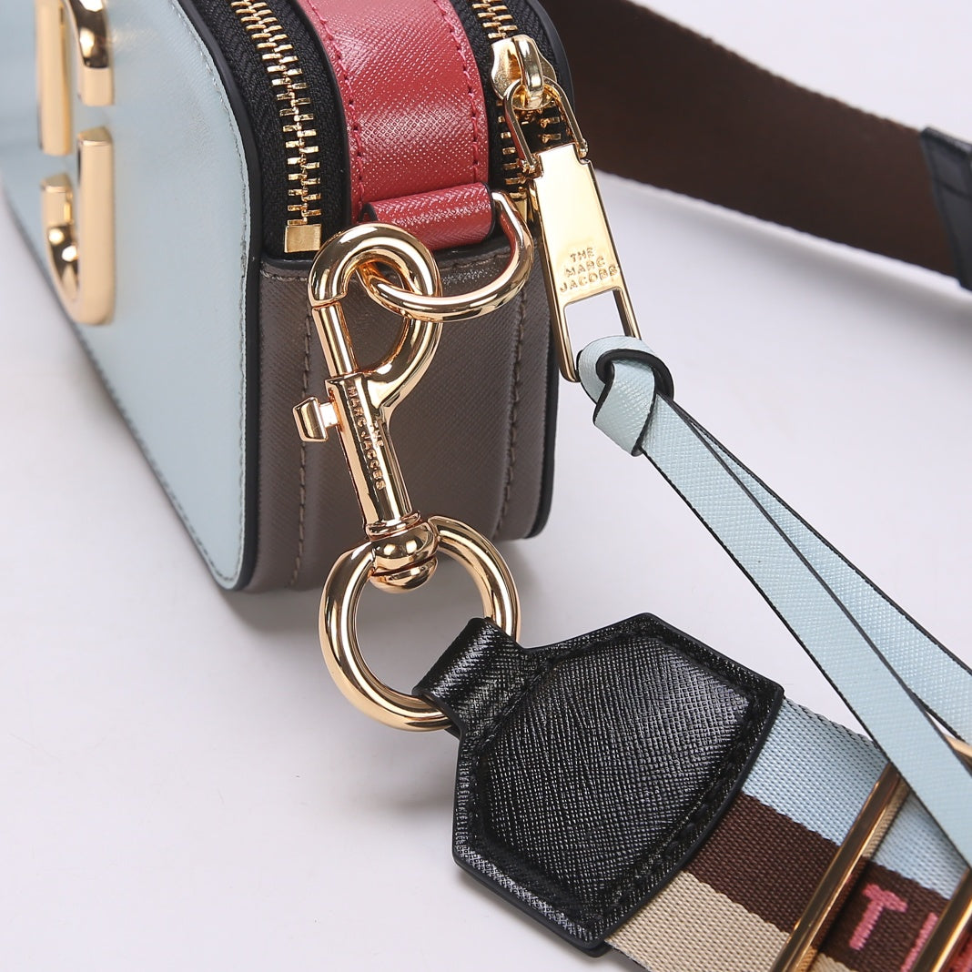snapshot no124 light blue brown grey