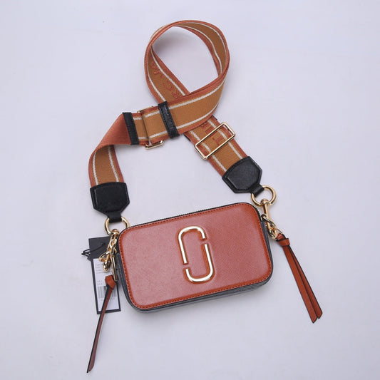 snapshot no125 dark brown yellow khaki