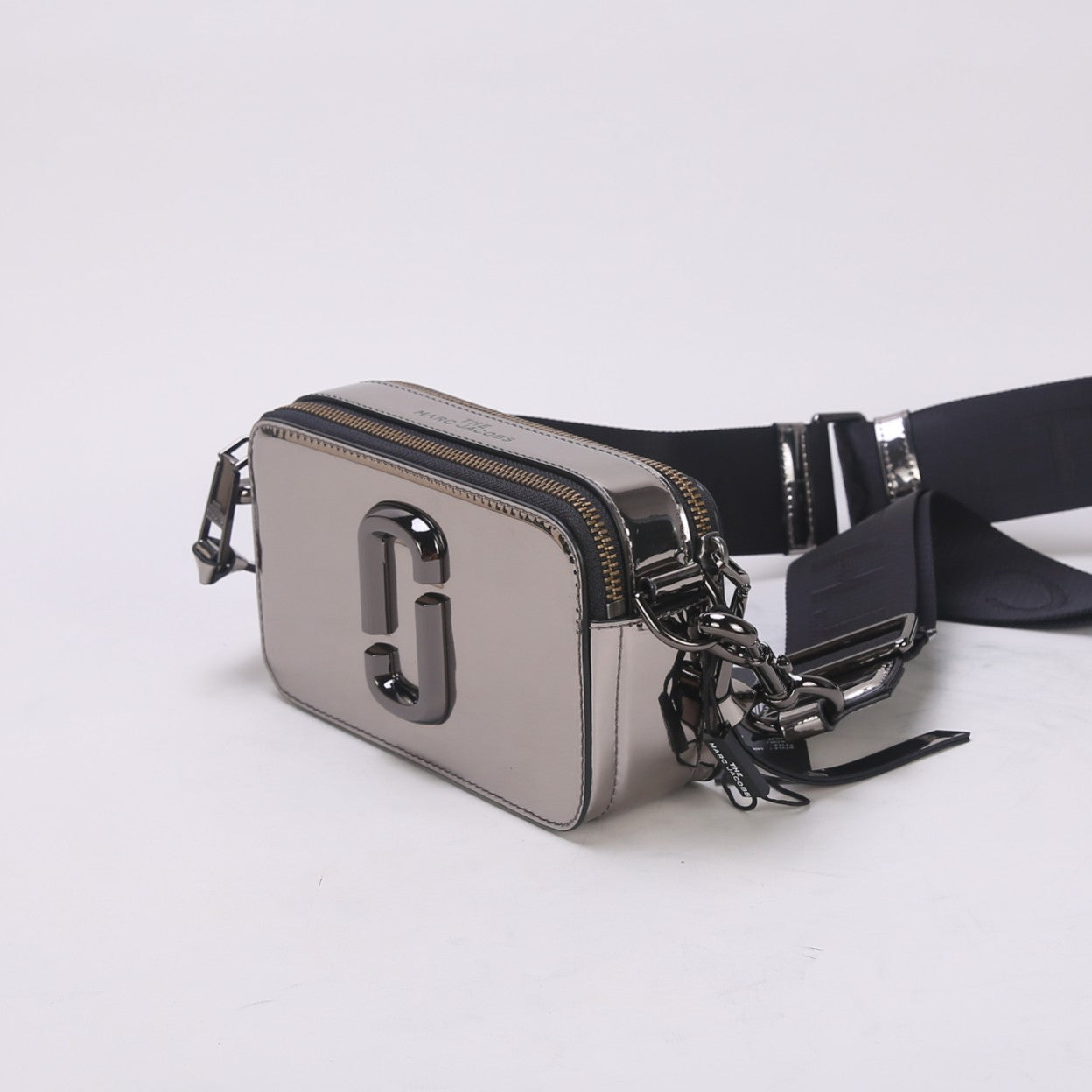 snapshot no136 dark silver