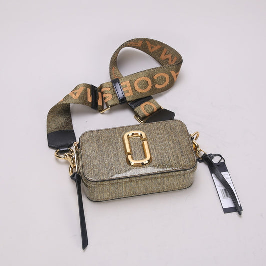 snapshot no140 shiny gold dark grey