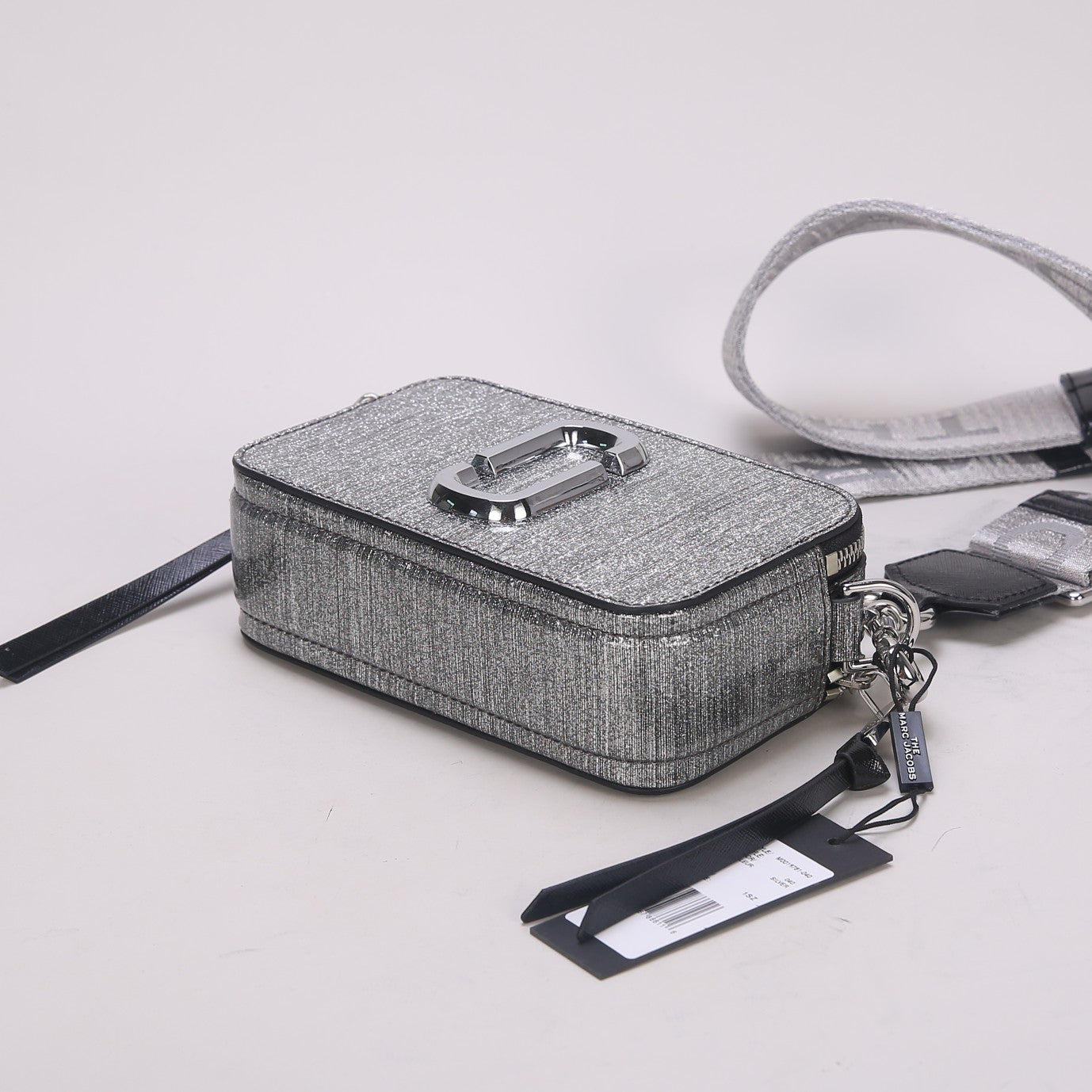 snapshot no141 silver grey