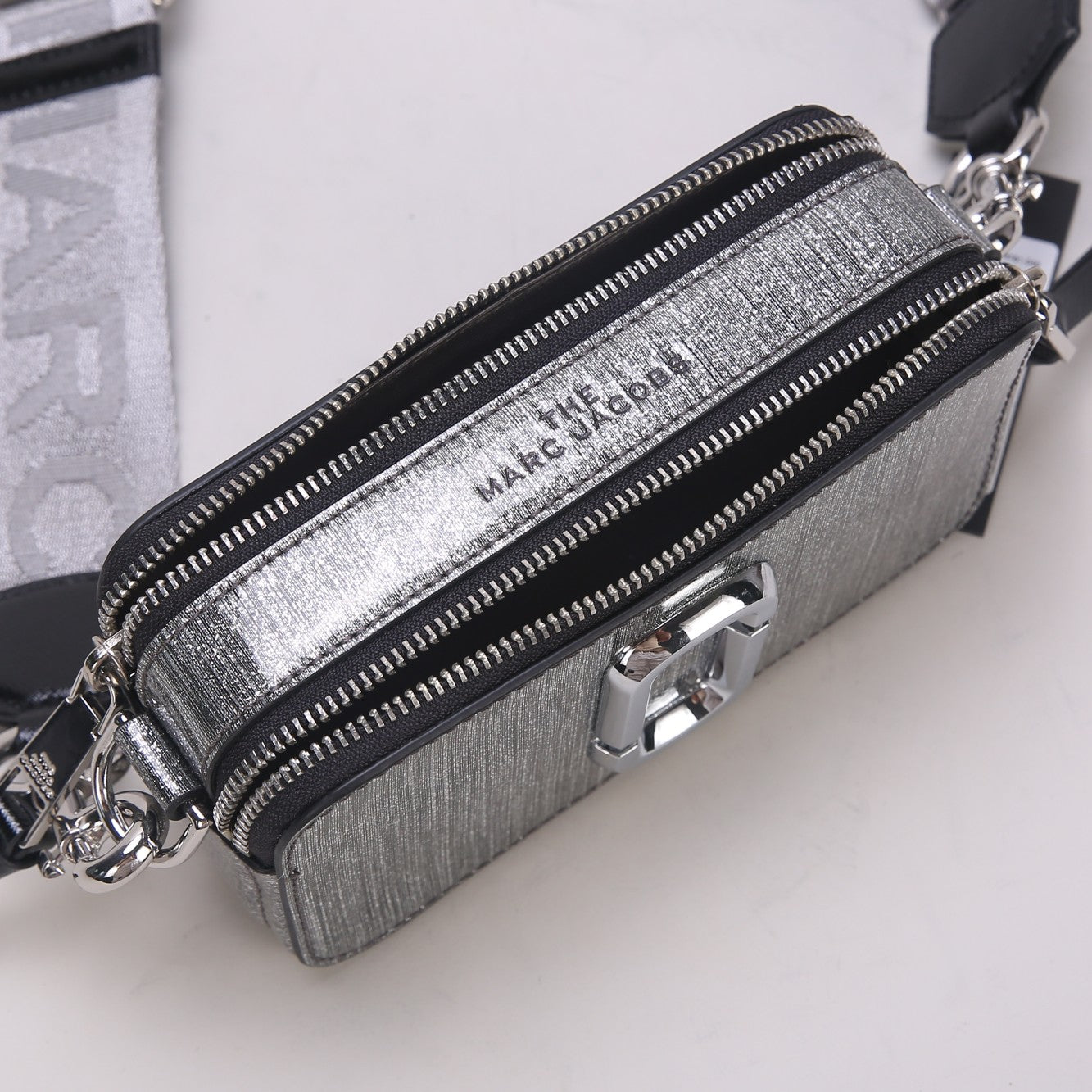 snapshot no141 silver grey