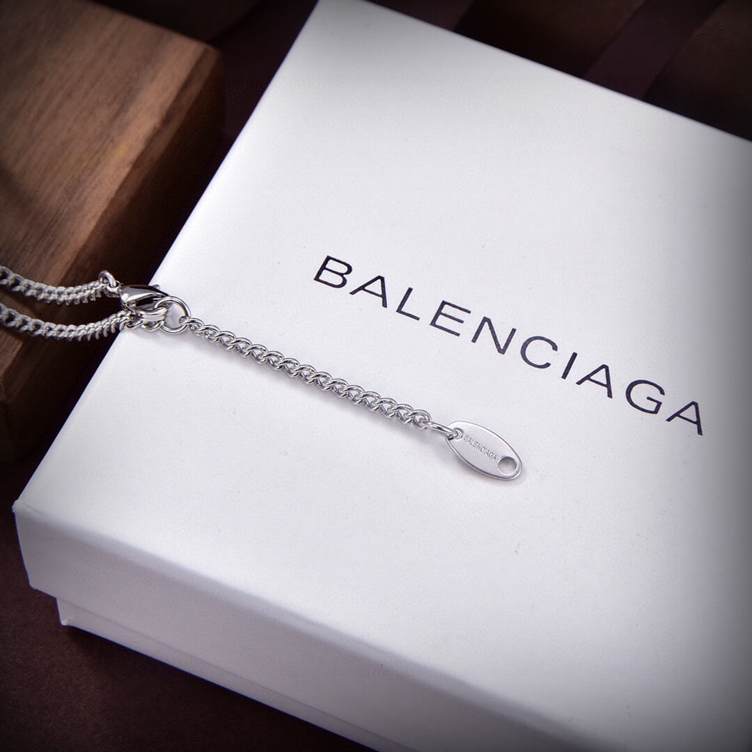 new balenciaga brand new unique necklace xl13168a2