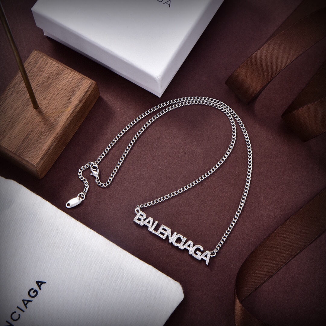 new balenciaga brand new unique necklace xl13168a2