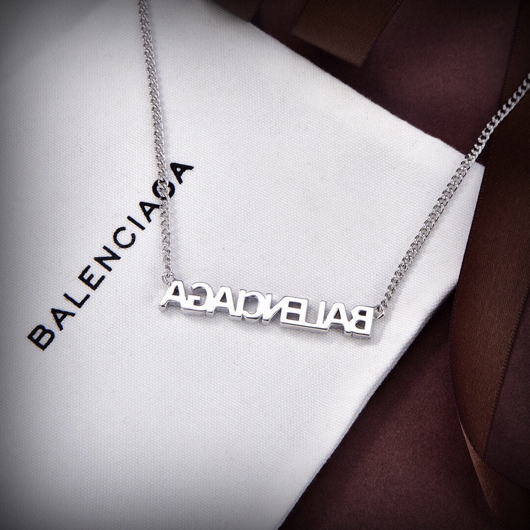 new balenciaga brand new unique necklace xl13168a2
