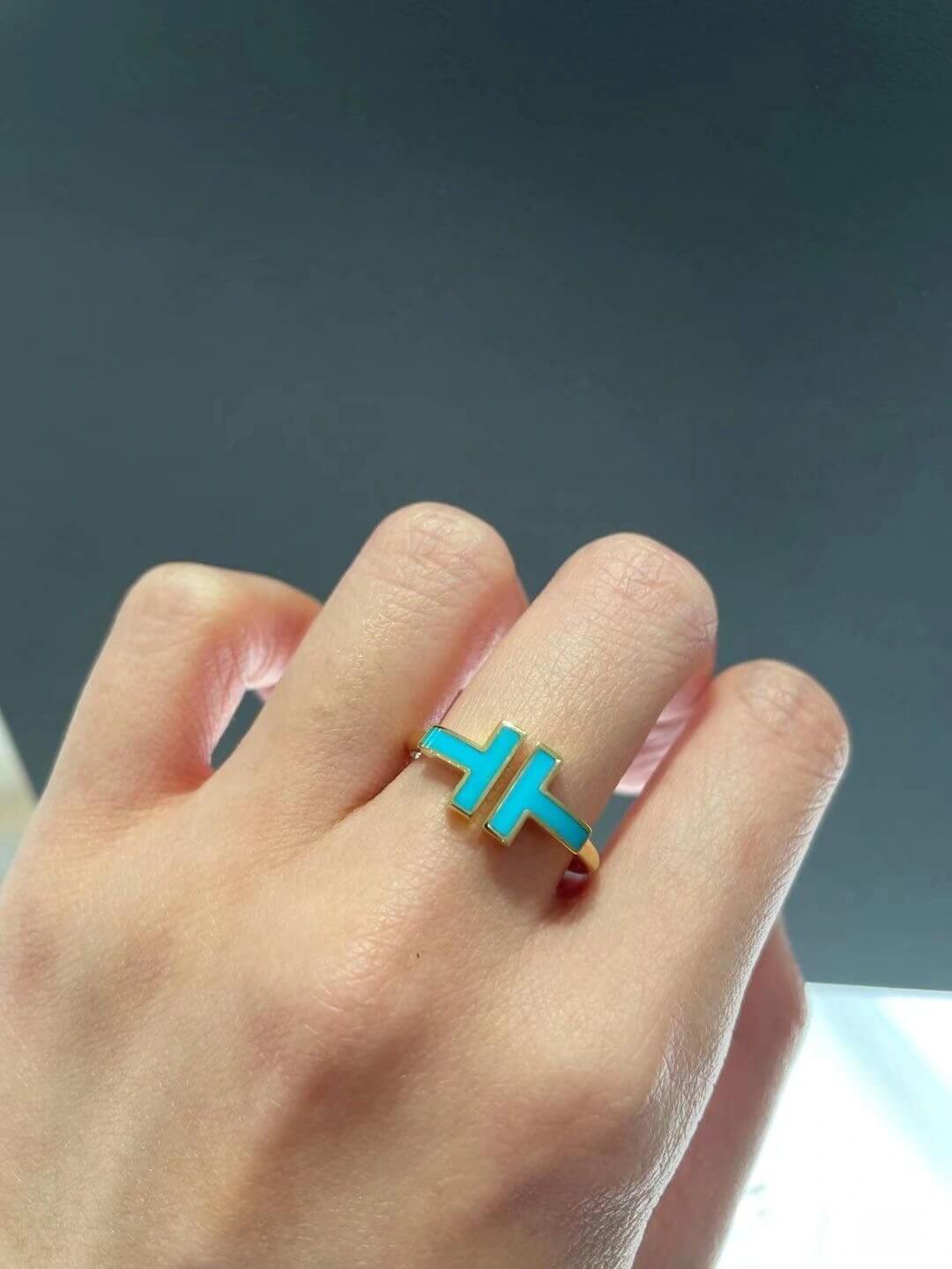 new light luxury t shaped stone ring with white fritillaria opening ring jz13168a12