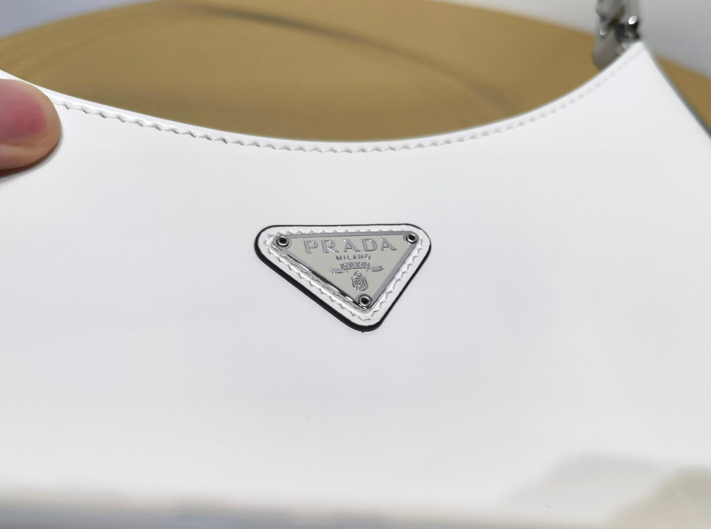 pra 1bc499 cleo brushed leather shoulder bag white