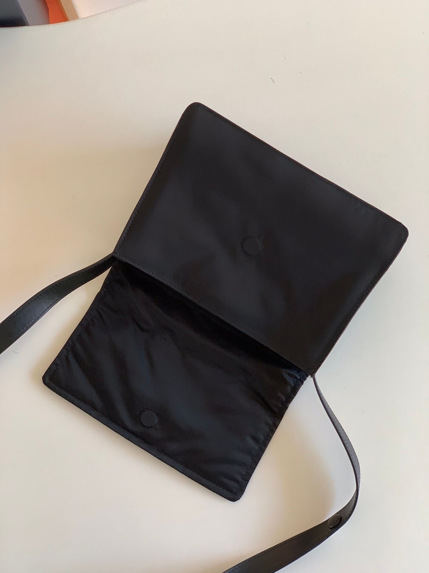 pra 1bd313 black small padded re nylon shoulder bag