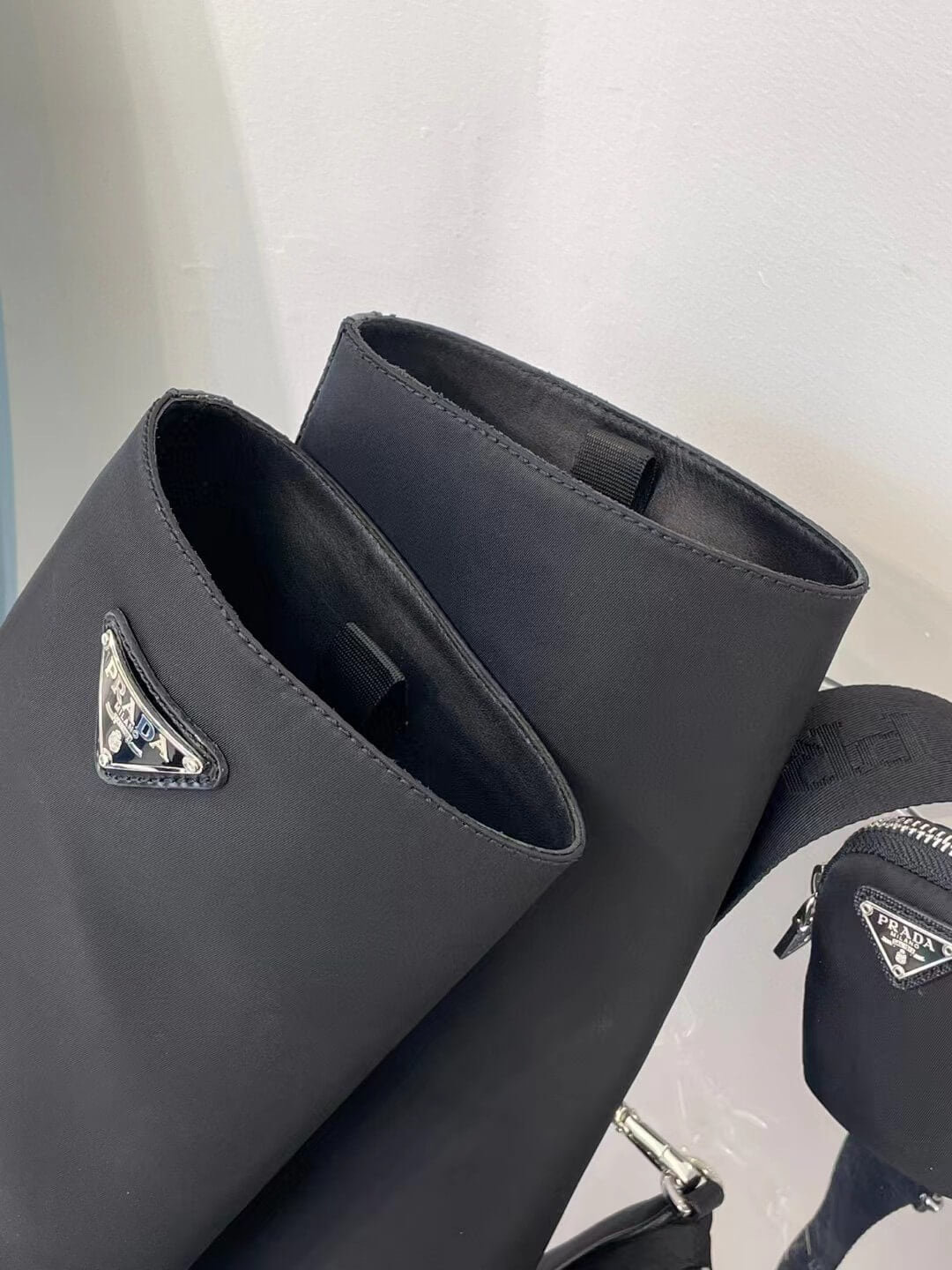 pra 1w411m brushed leather and nylon boots black