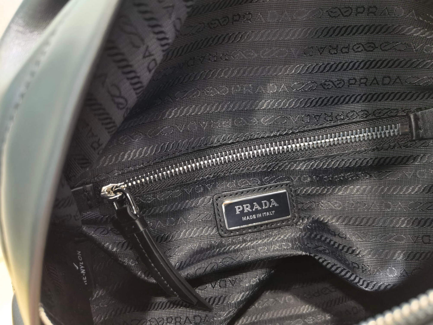 pra 2vz092 full leather backpack black
