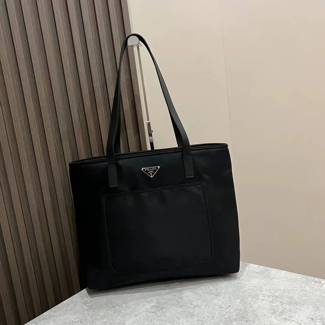 PRA Cabas en Re-Nylon tote bag Black 1BG052