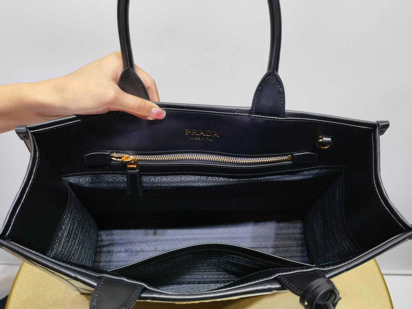 PRADA new tote handbag black 1BA378