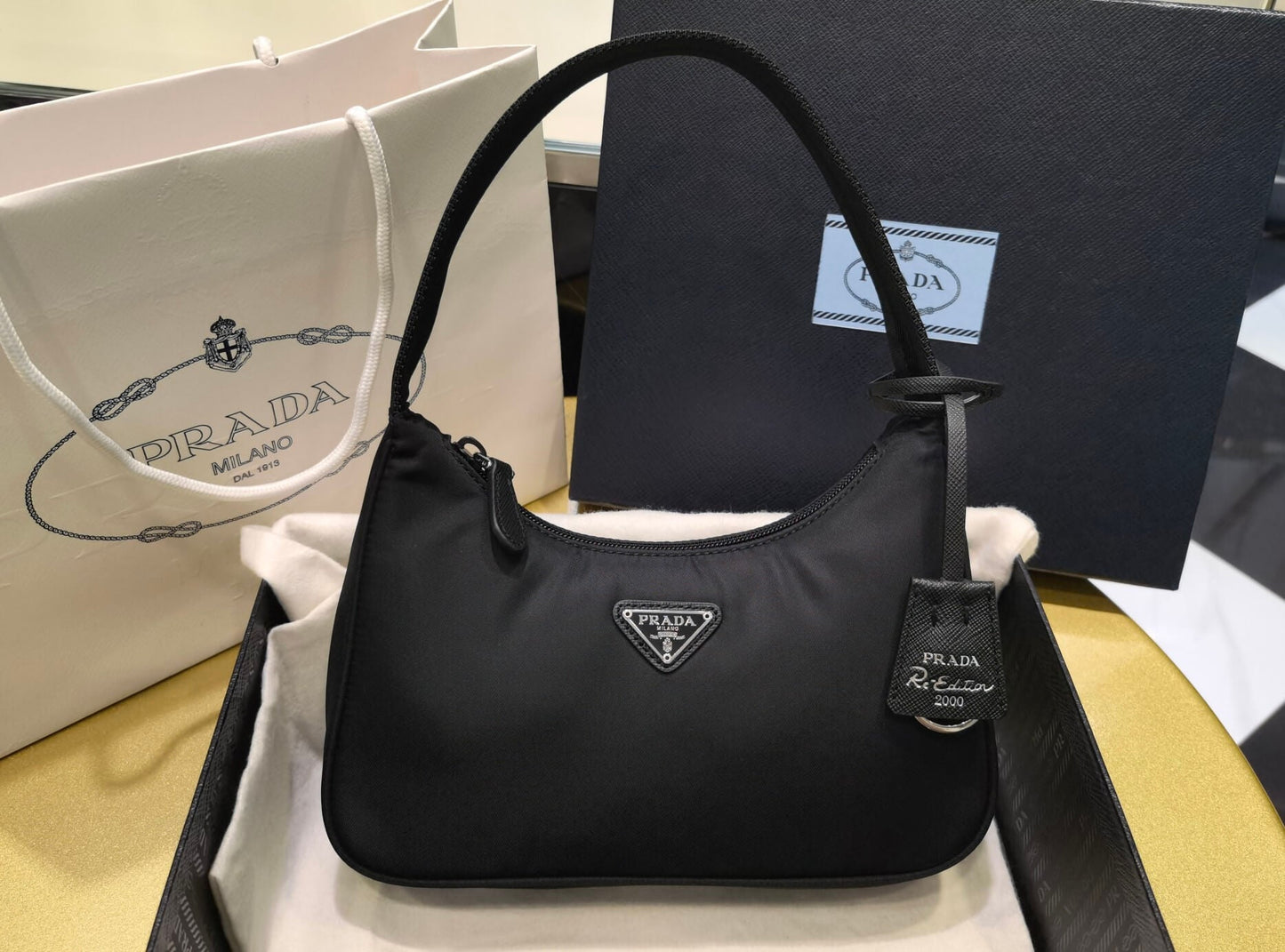 pra re nylon prada re edition 2000 mini bag axillary pouch black 1ne515