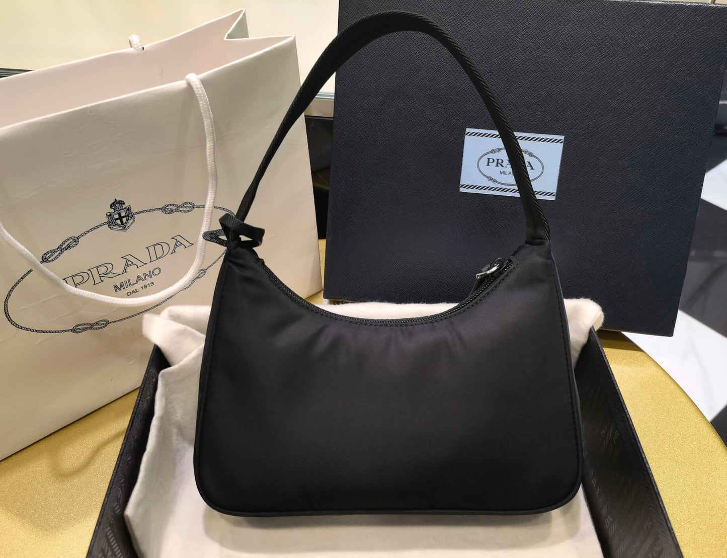 pra re nylon prada re edition 2000 mini bag axillary pouch black 1ne515