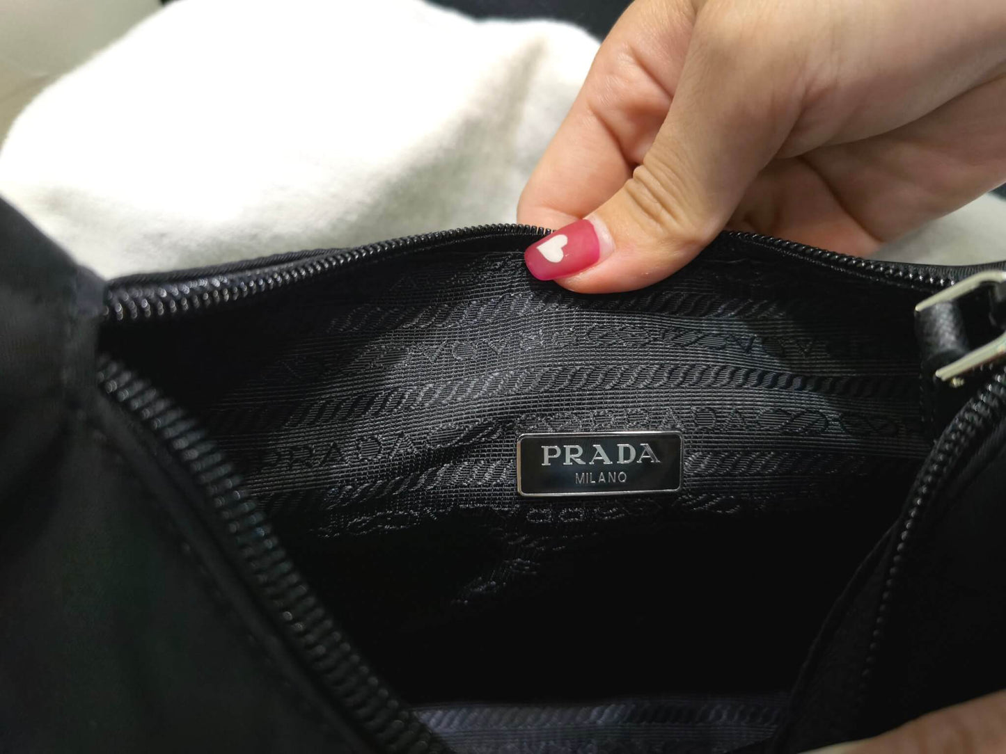 pra re nylon prada re edition 2000 mini bag axillary pouch black 1ne515