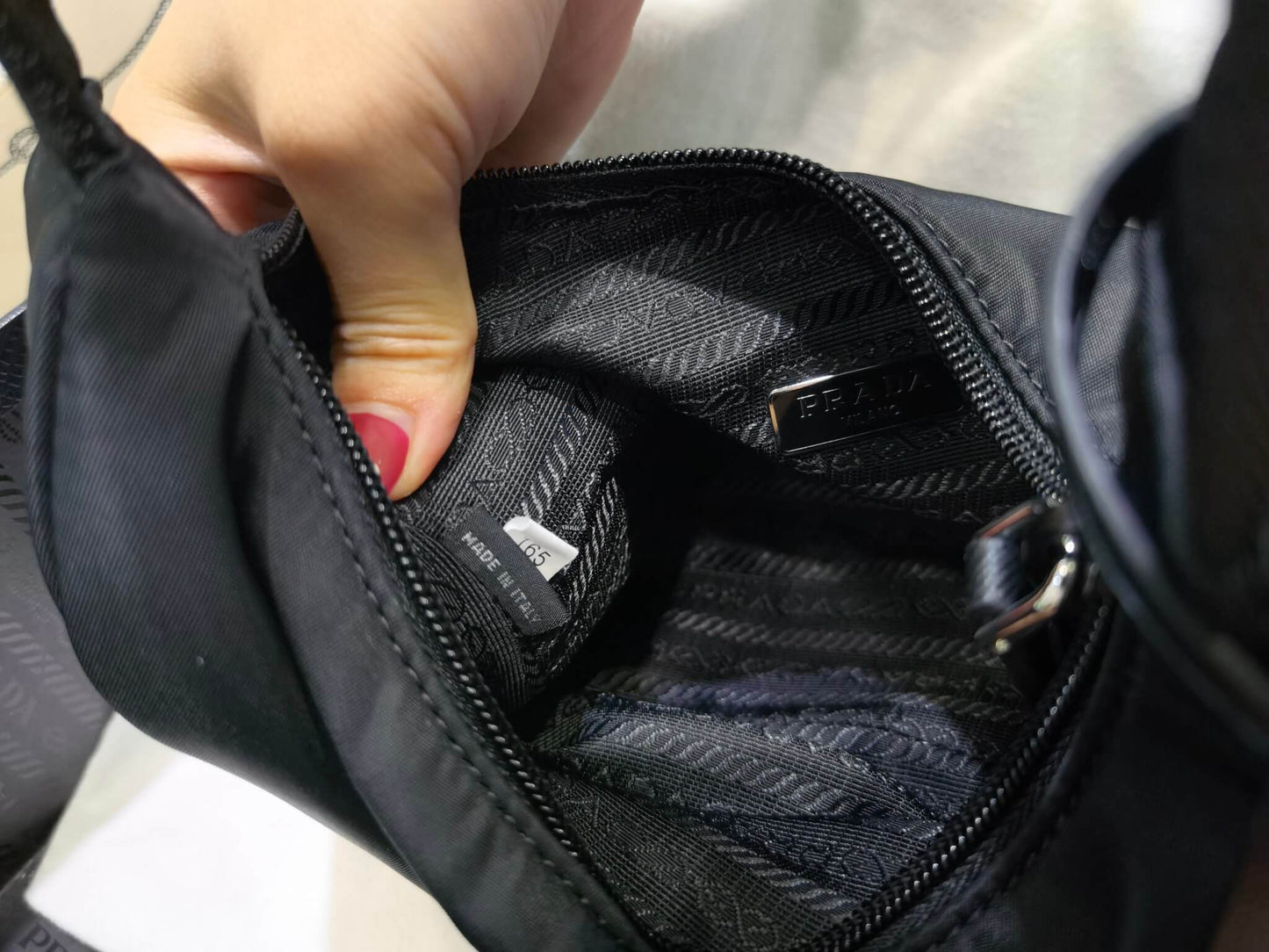 pra re nylon prada re edition 2000 mini bag axillary pouch black 1ne515