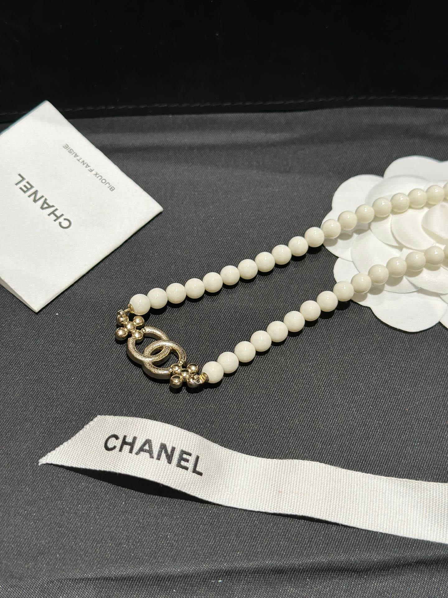 pearl double c diamond necklace versatile fashion celebrity style xlc7