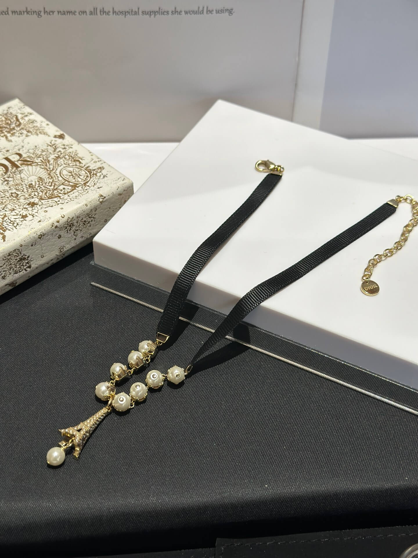 pearl double c diamond necklace versatile fashion celebrity style xlc7