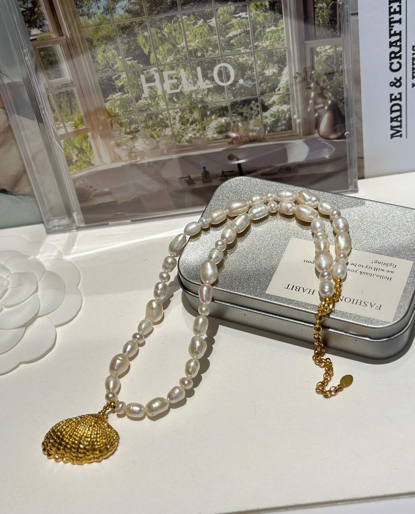 shell pearl trendy niche design medieval necklace xlc13