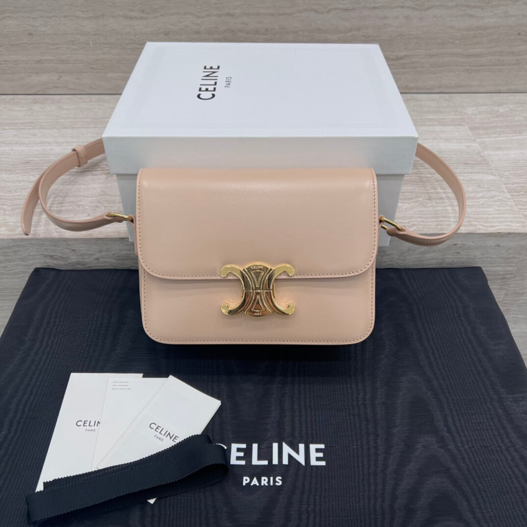 cl 188423 teen triomphe bag in shiny calfskin black