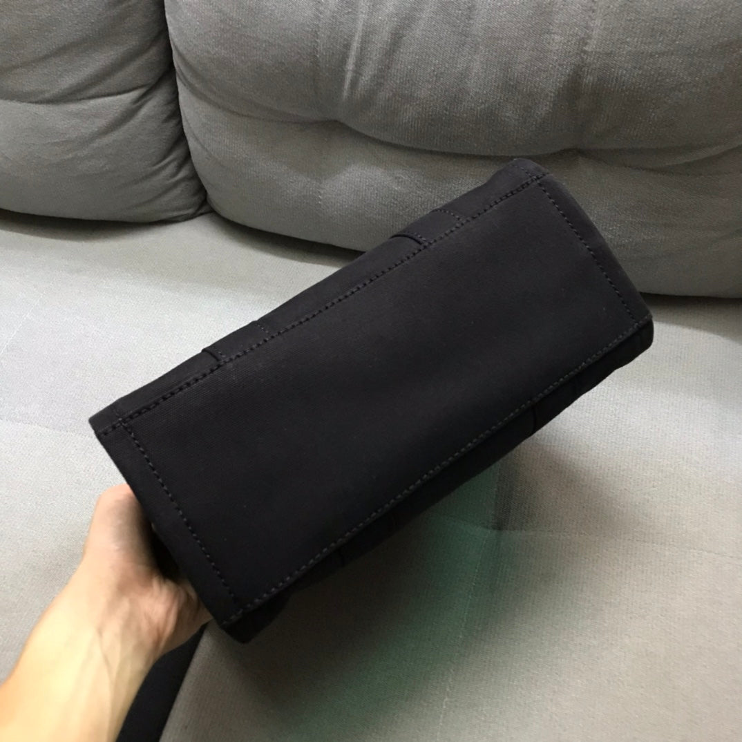 mj tote bgs canvas black