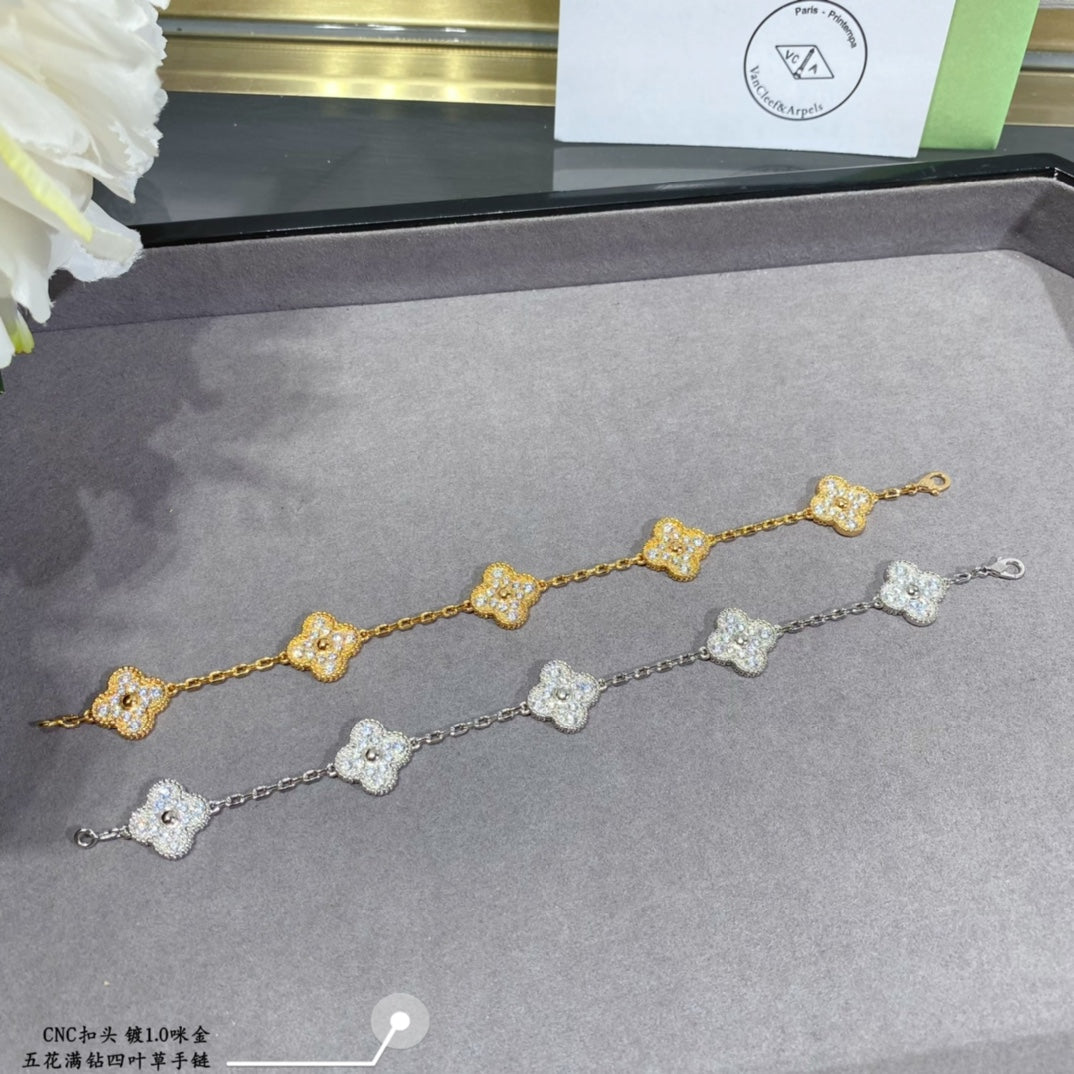 Full Diamond Five Flower Four Leaf Clover Bracelet MLD1127380