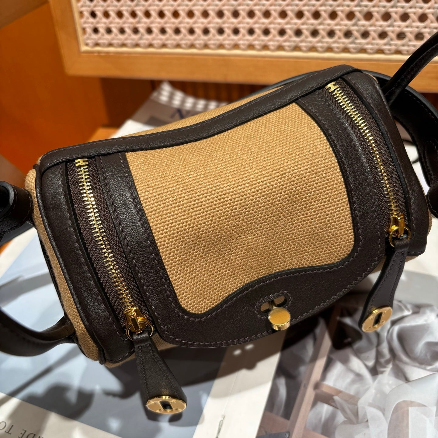 Hermes Lindy 19 Canvas Mousse Date Brown LD2607301