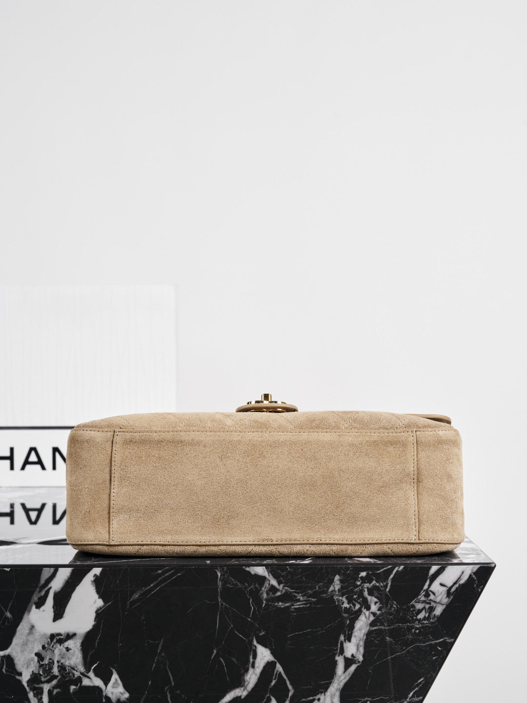 Chanel Maxi Flap Dark Beige Suede - Image 7