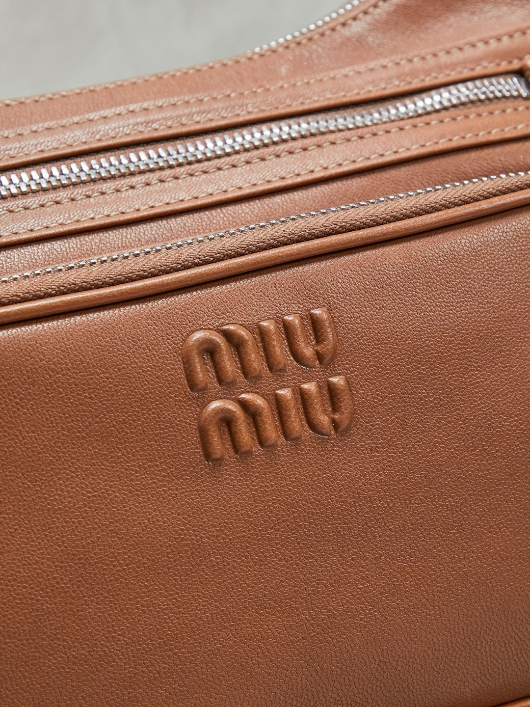 Miu Miu Pocket Bag 5BC189 Brown Caramel - View 4