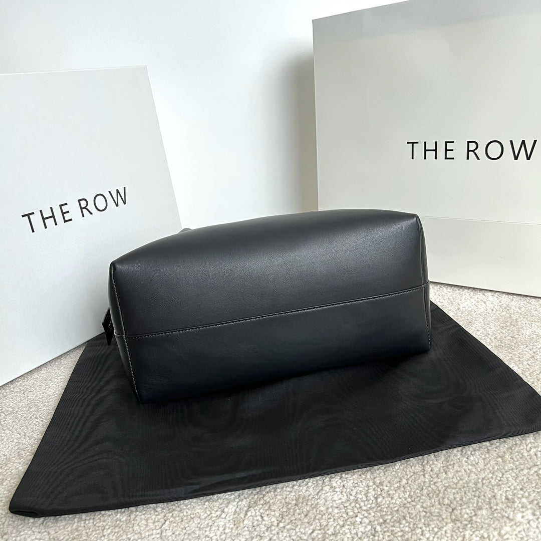 The Row Terrasse Shoulder Bag TR27231 - View 5