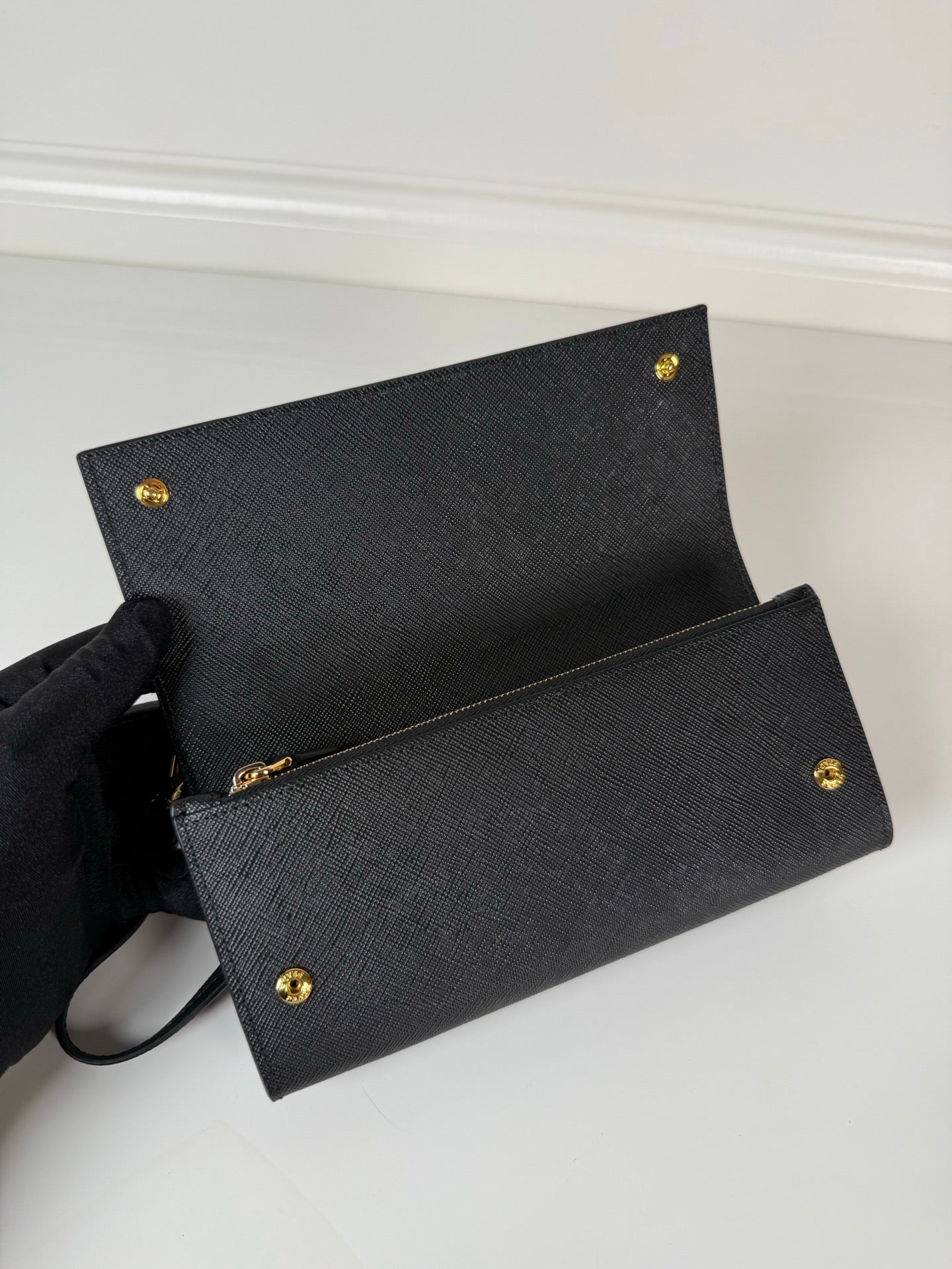 Prada 1MT042 Wallet Black - View 3