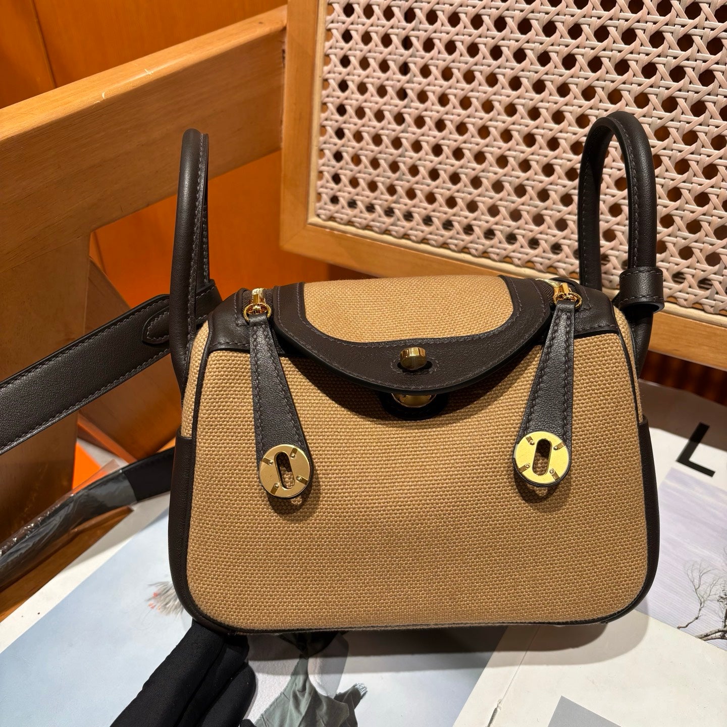 Hermes Lindy 19 Canvas Mousse Date Brown LD2607301