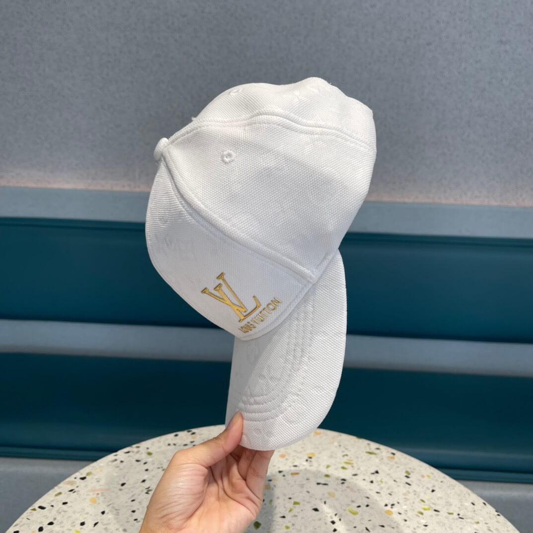 lou baseball hat for summer 20230730 white