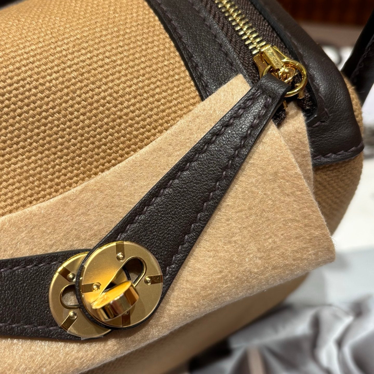 Hermes Lindy 19 Canvas Mousse Date Brown LD2607301