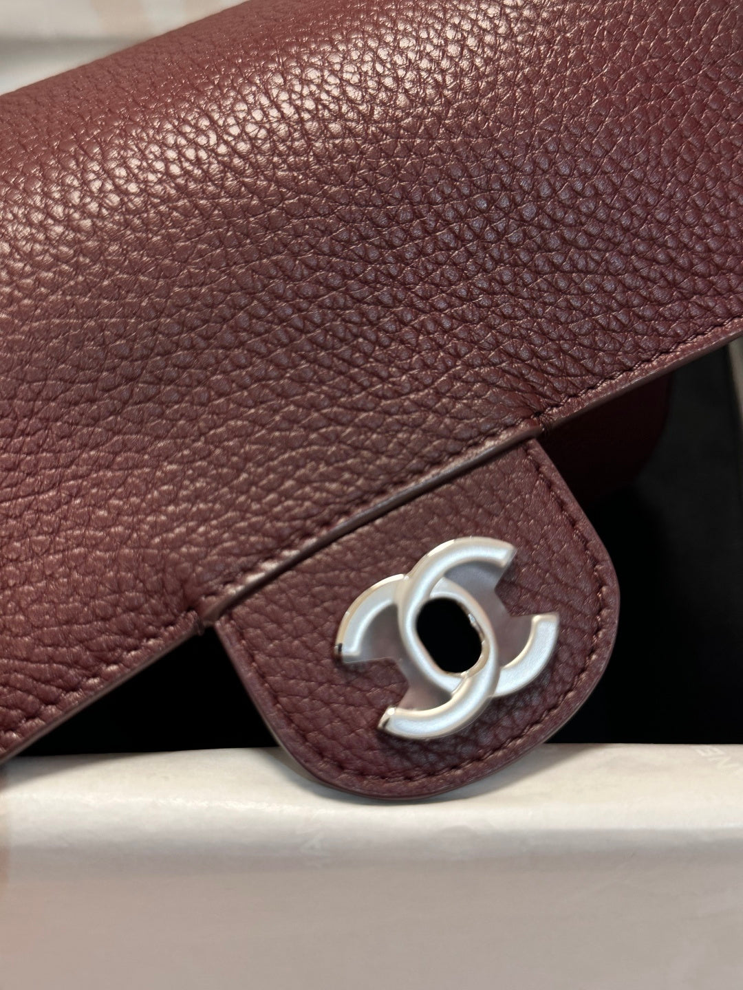 Chanel Maxi Flap Bag Wine Red Gold Hardware AS6573