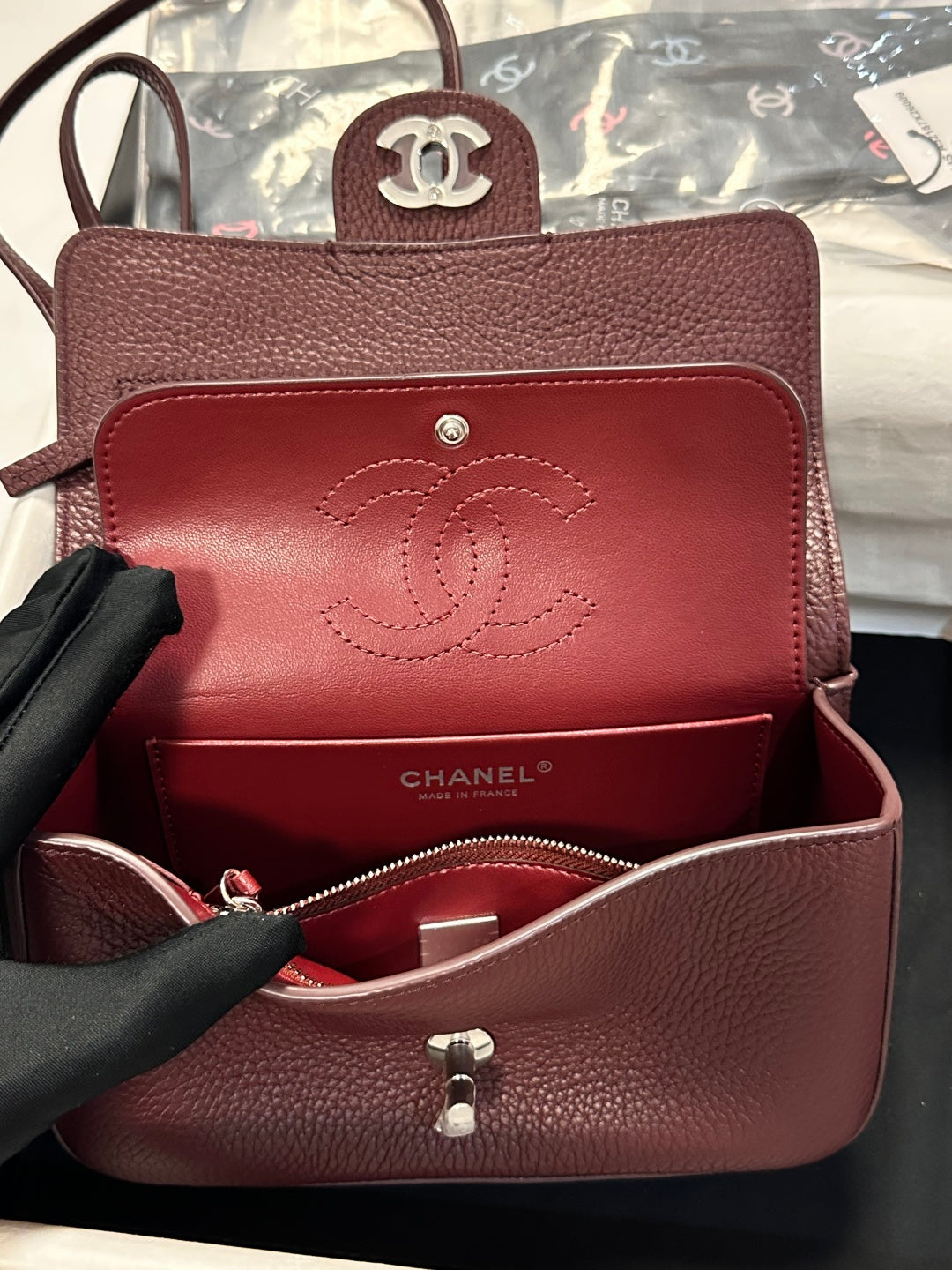 Chanel Maxi Flap Bag Wine Red Gold Hardware AS6573