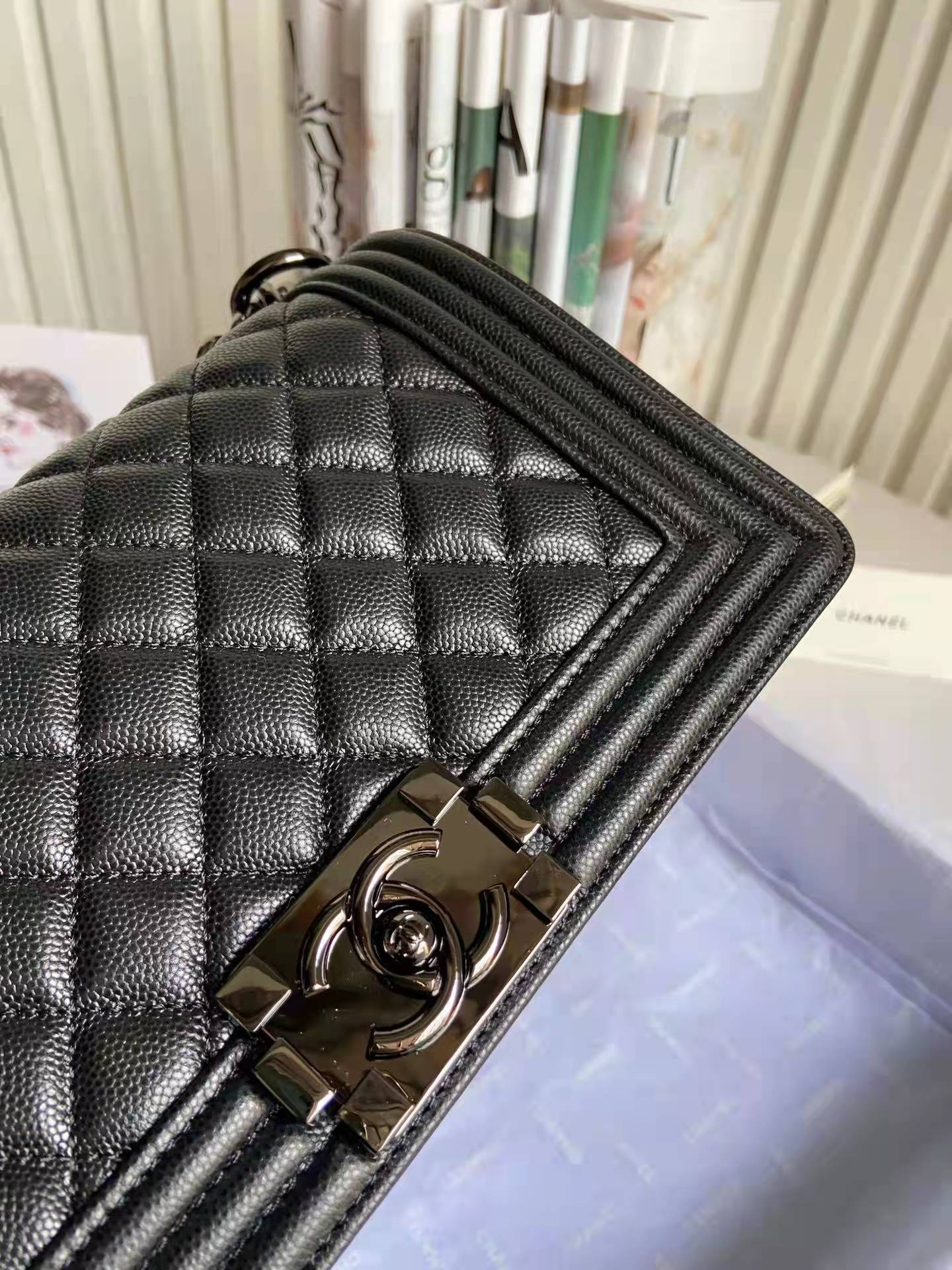 leboy 25 black hardware caviar cowhide edge