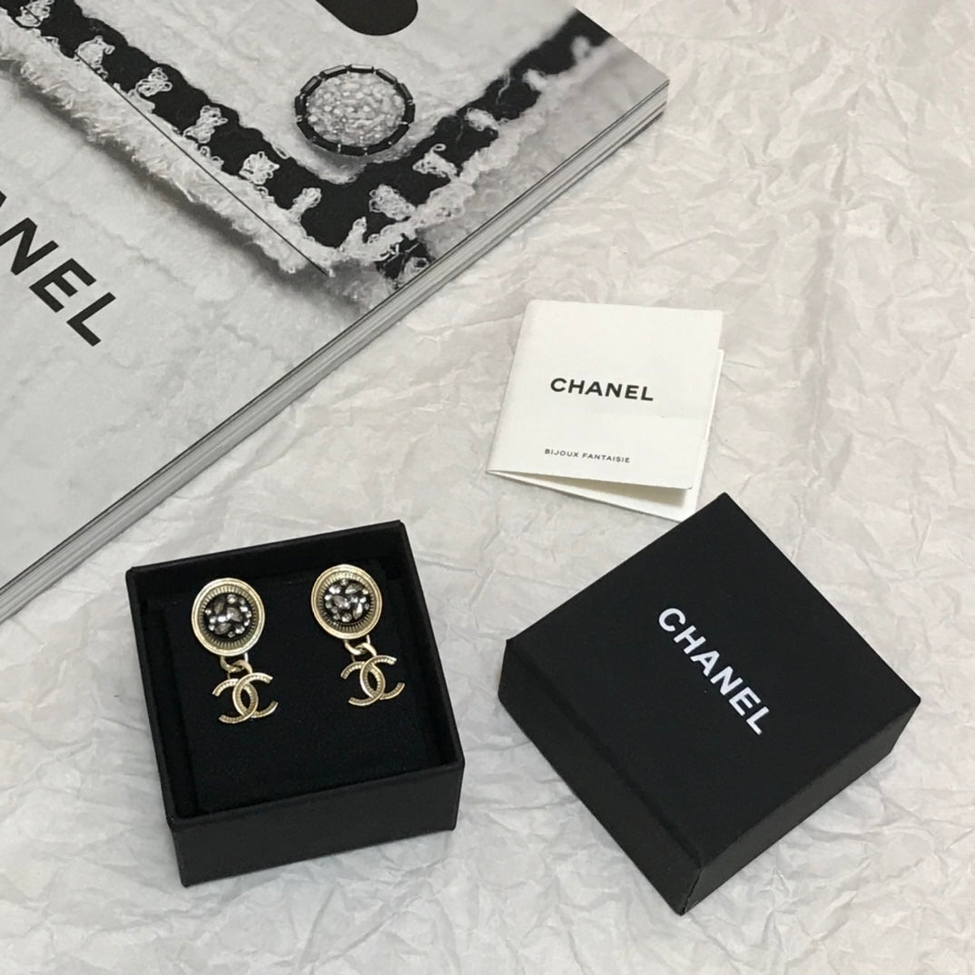 cha cc earrings pale gold free shipping 1