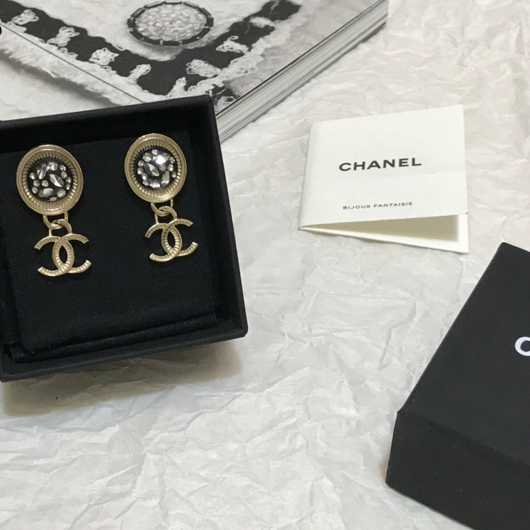 cha cc earrings pale gold free shipping 1