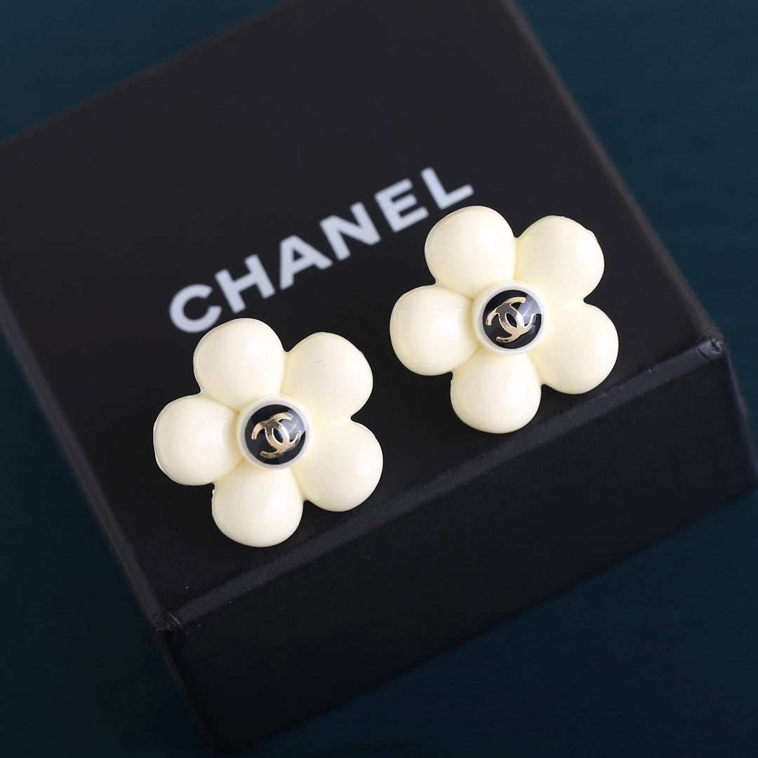 cha cc earrings sunflower earnails free shipping