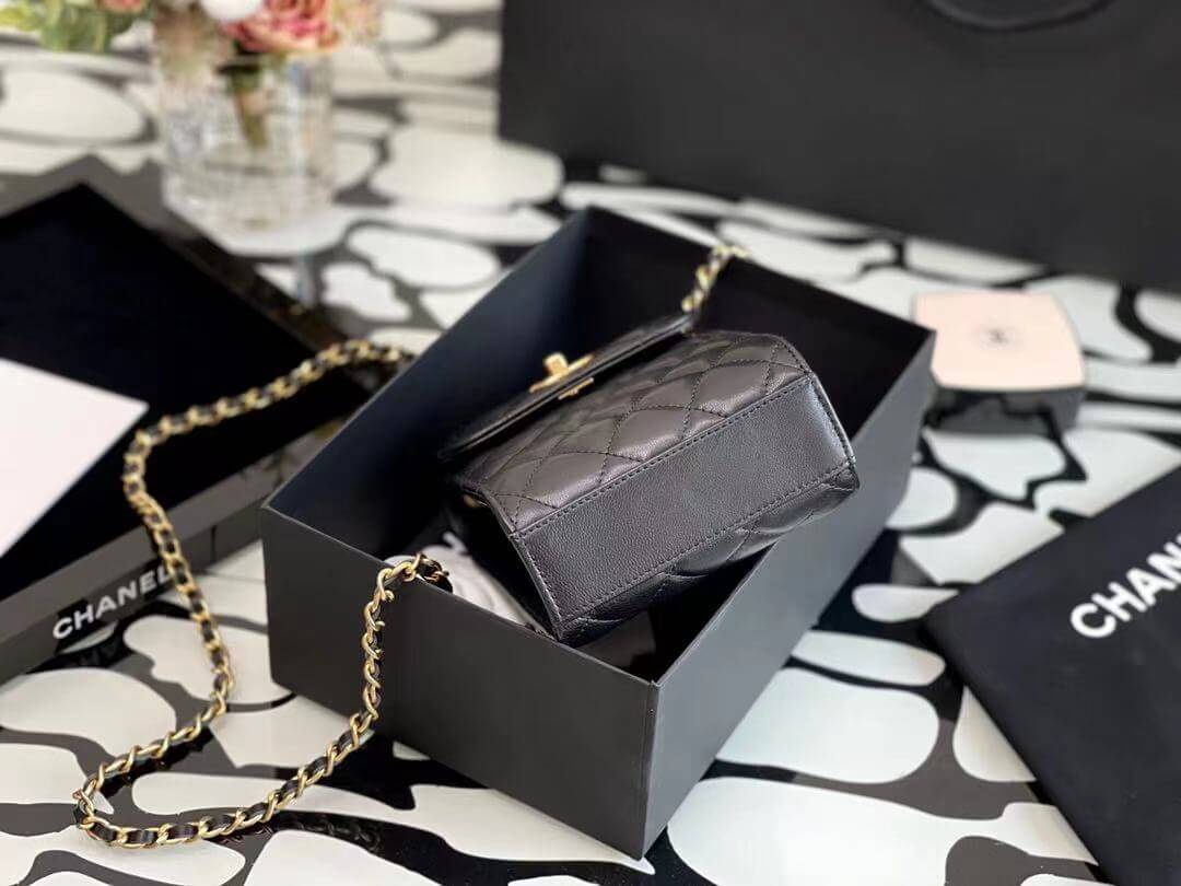 cha shoulder bag black