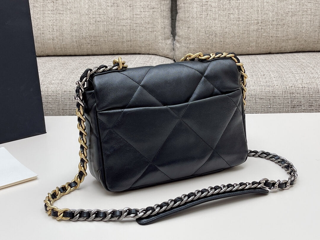 chan 19bags lambskin leather gold black