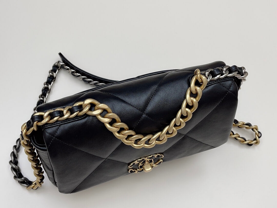 chan 19bags lambskin leather gold black