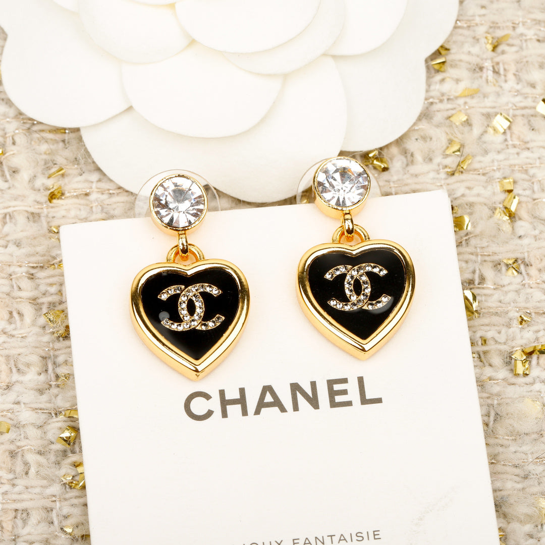 Chanel earrings Black gold MLD10052