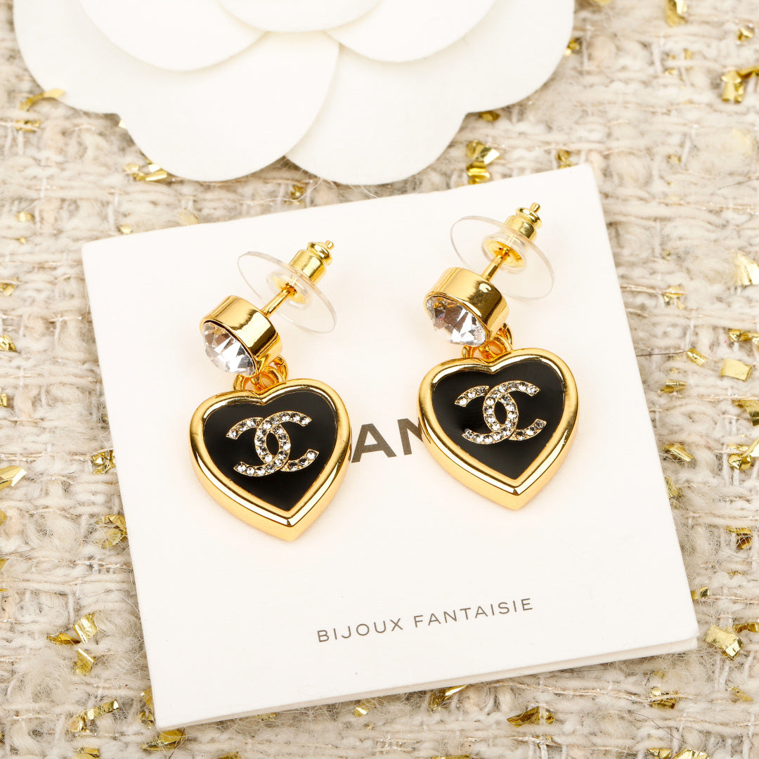Chanel earrings Black gold MLD10052