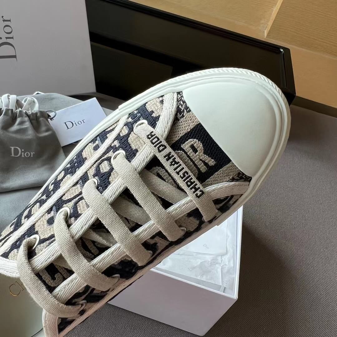 do casual shoes 35 40