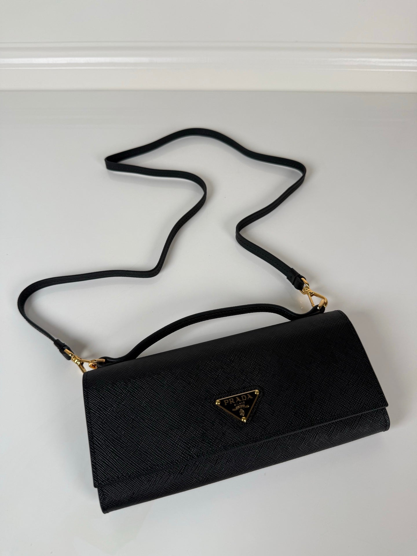 Prada 1MT042 Wallet Black - View 2